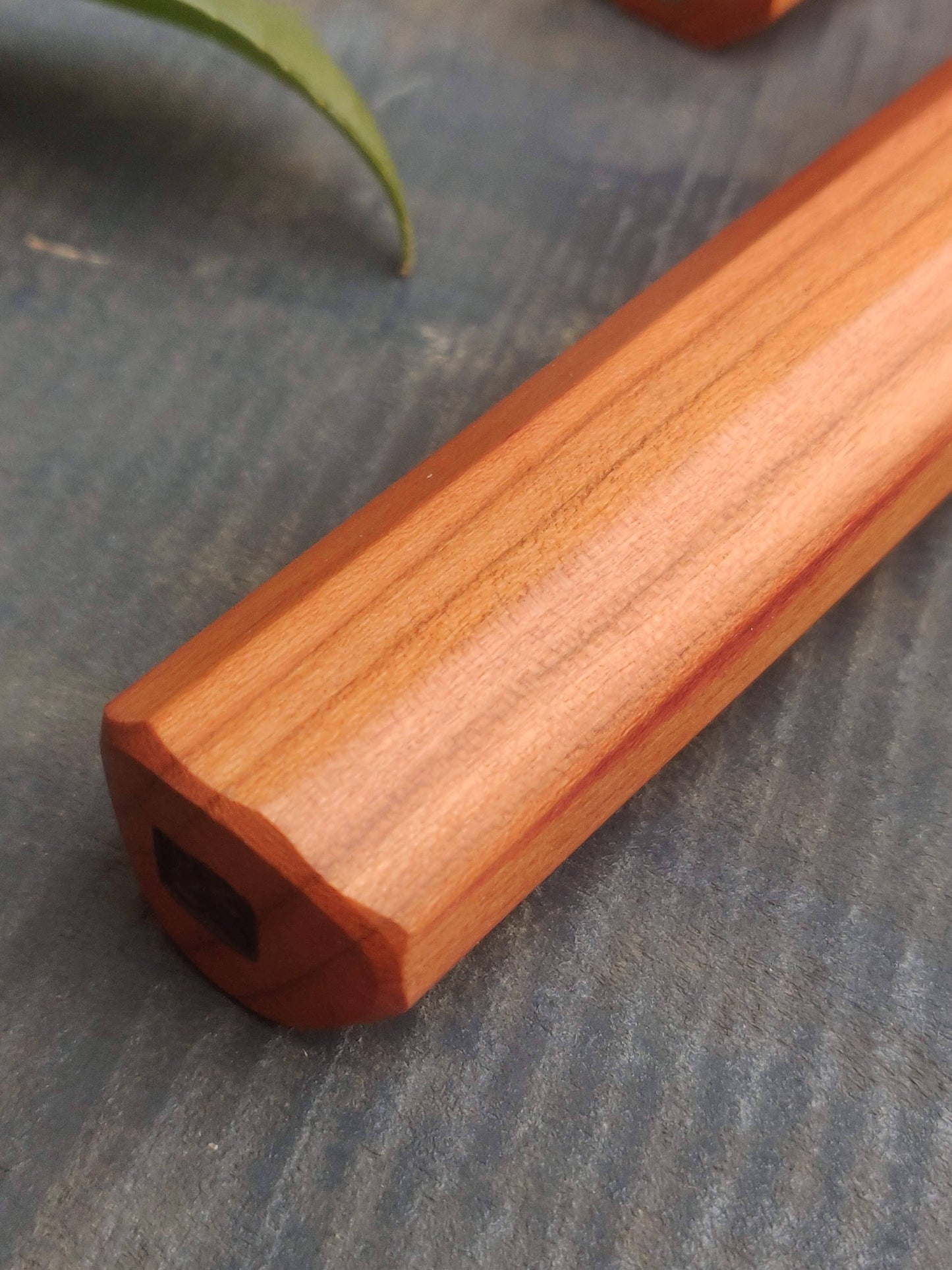 85mm Woodcarving knife with wooden magnetic sheat Style1