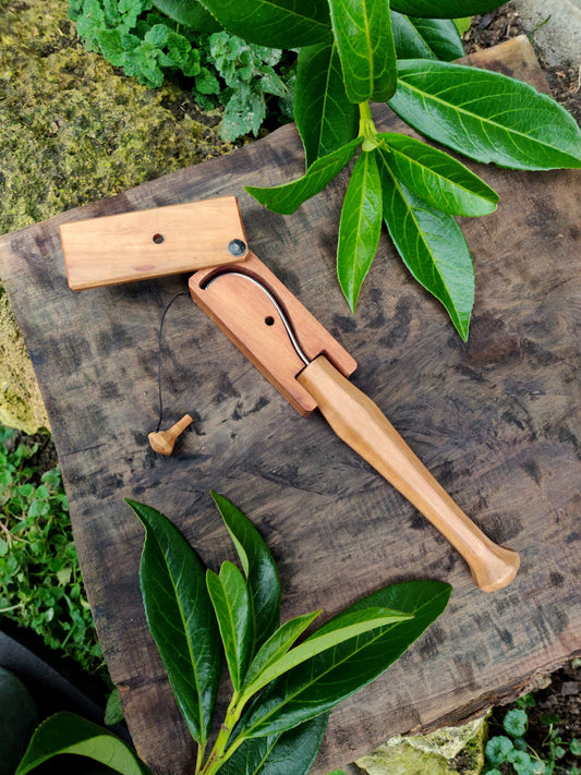 Spoon carving knife, Right-handed, Tight curve longer handle, Whittling knife