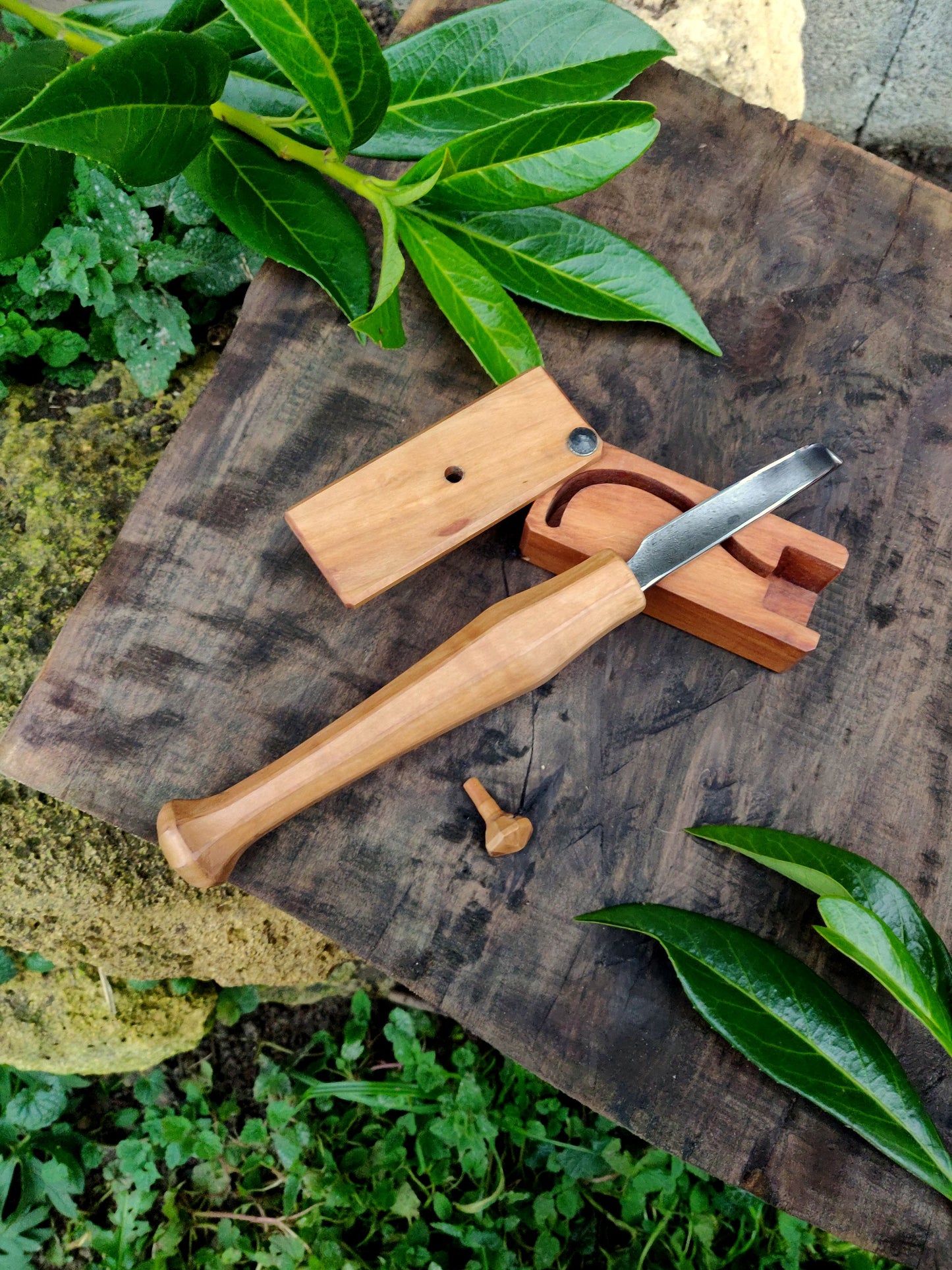 Spoon carving knife, Right-handed, Tight curve longer handle, Whittling knife