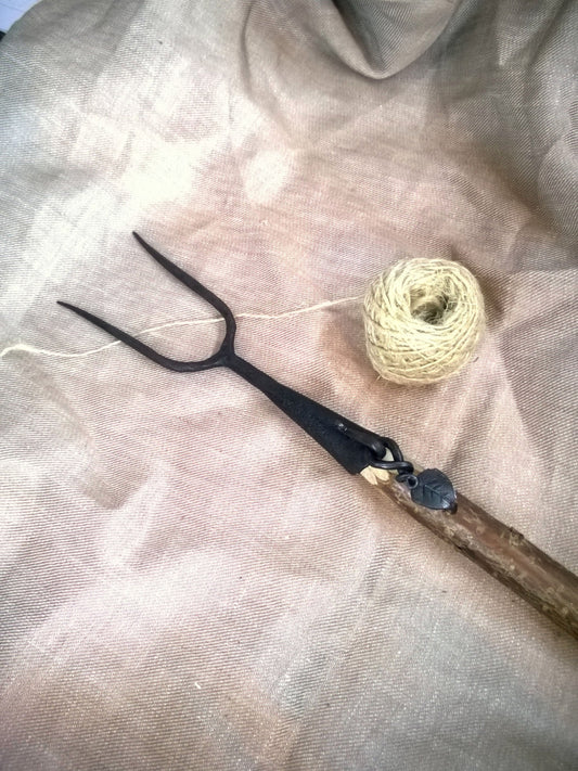 Roasting fork, Campfire forks