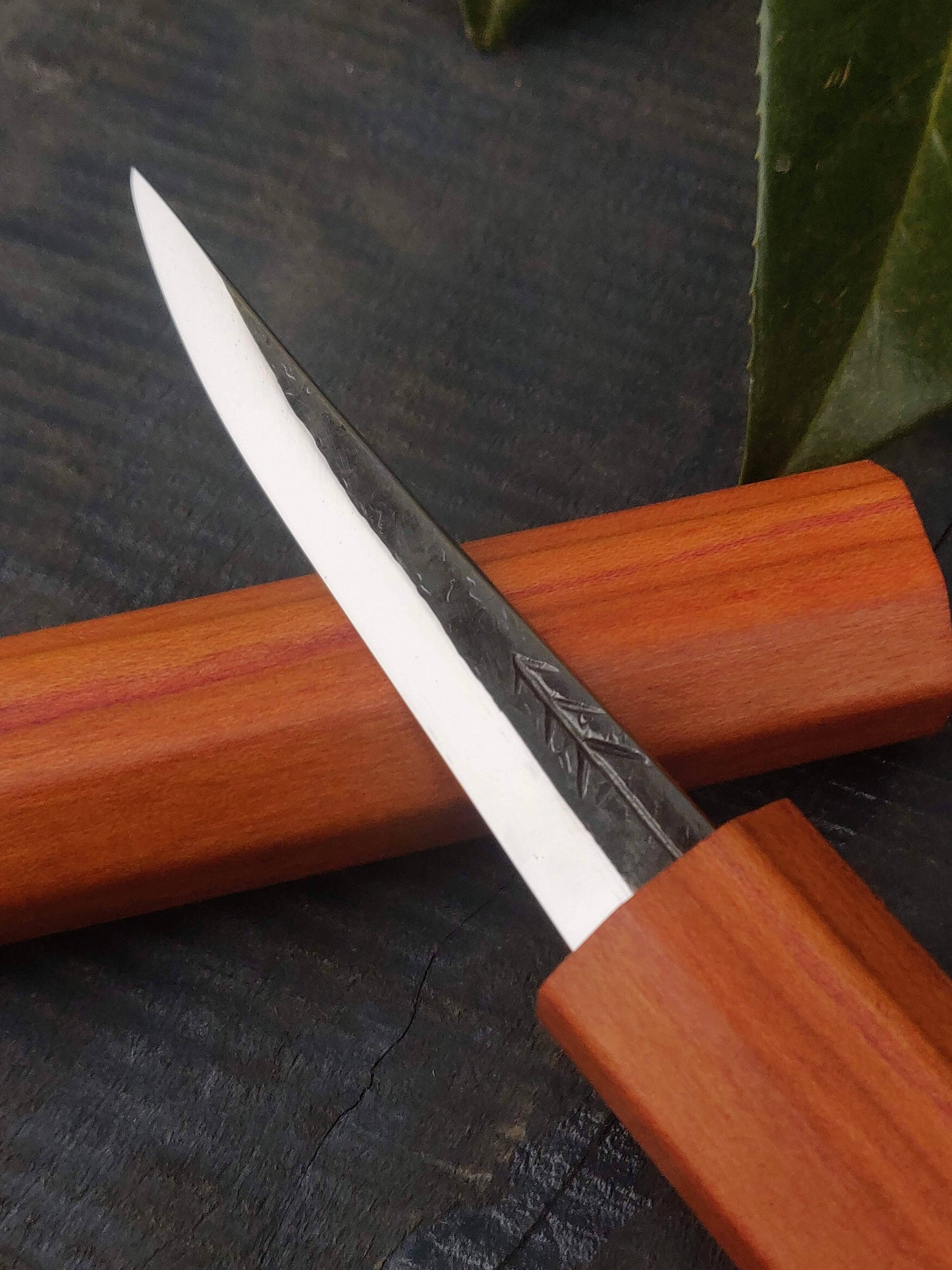 85mm Woodcarving knife with wooden magnetic sheat Style1