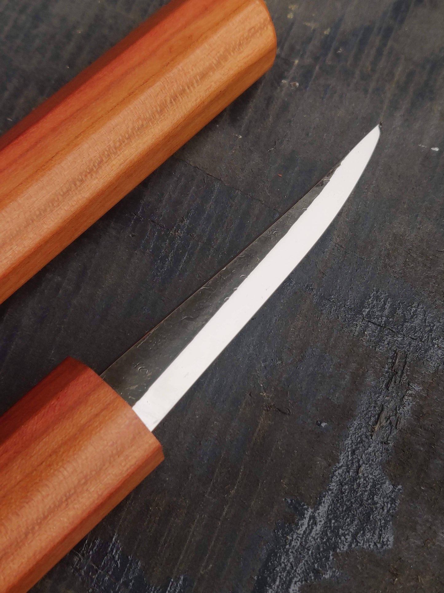 85mm Woodcarving knife with wooden magnetic sheat Style1