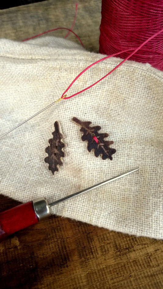 Antler Carved Oak Leaves Buttons