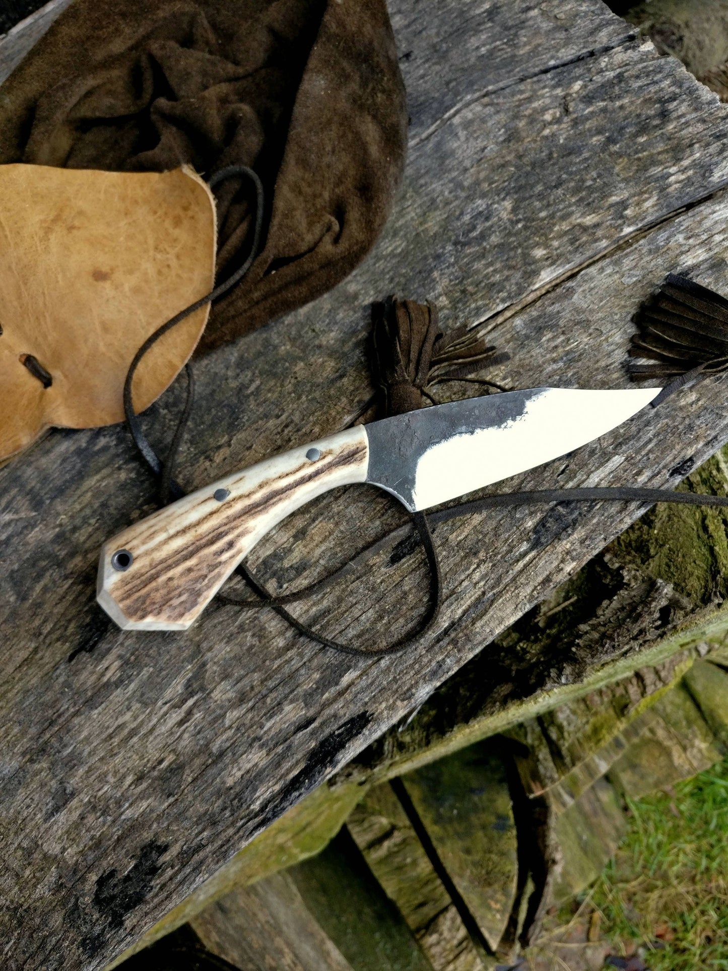 Hunting Skinning knife, Skinner, Deer antler sacales knife