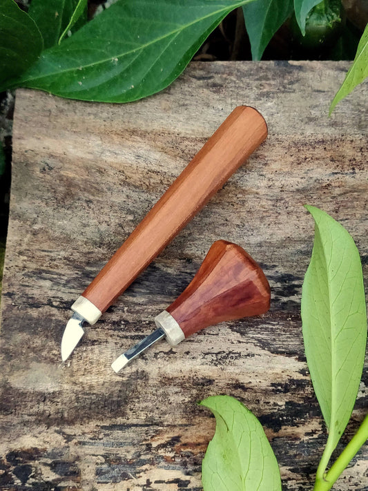 Made to order, Detailed carvin set, small chisel and small knife, Carving Wood, Chip carving
